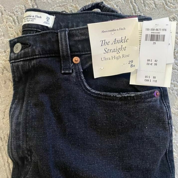 NEW Abercrombie Ultra High Rise Ankle Straight Jeans - Picture 2 of 2